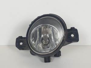 FARO ANTINIEBLA DERECHO 8200002470 RENAULT MODUS Autodesguaces Alicante