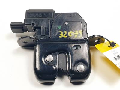 CERRADURA MALETERO / PORTON 846300003R RENAULT CLIO IV Autodesguaces Alicante