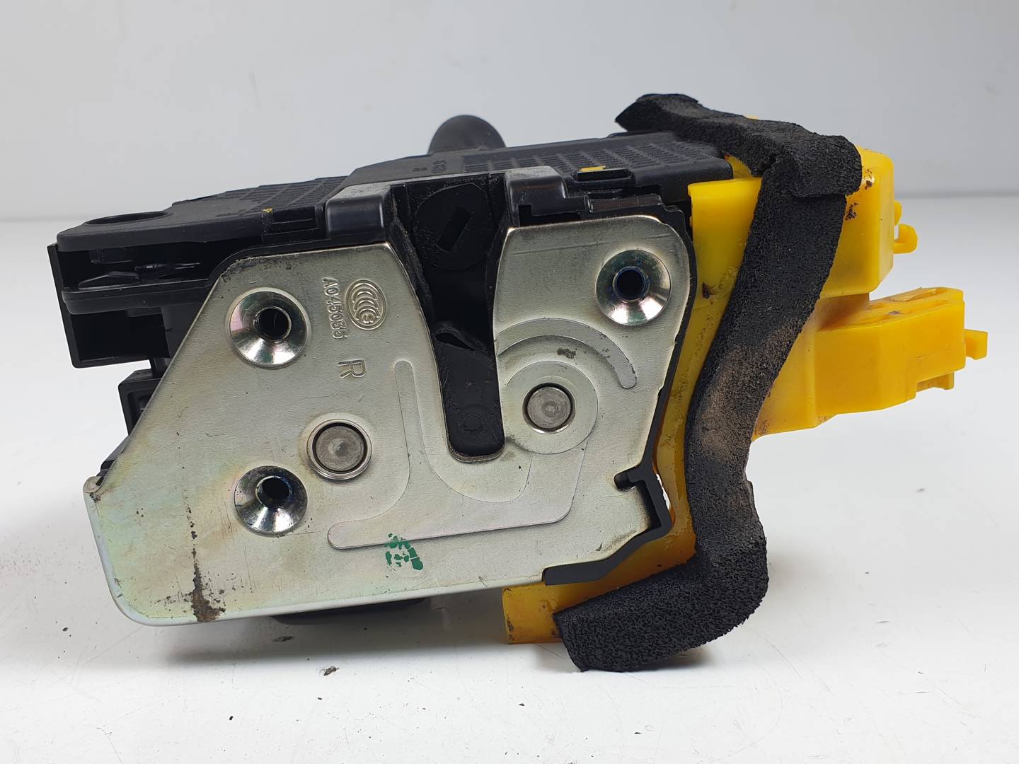 CERRADURA PUERTA DELANTERA DERECHA - 81320A6110 - HYUNDAI - i30CW (GD)