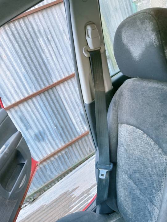 CINTURON SEGURIDAD DELANTERO DERECHO