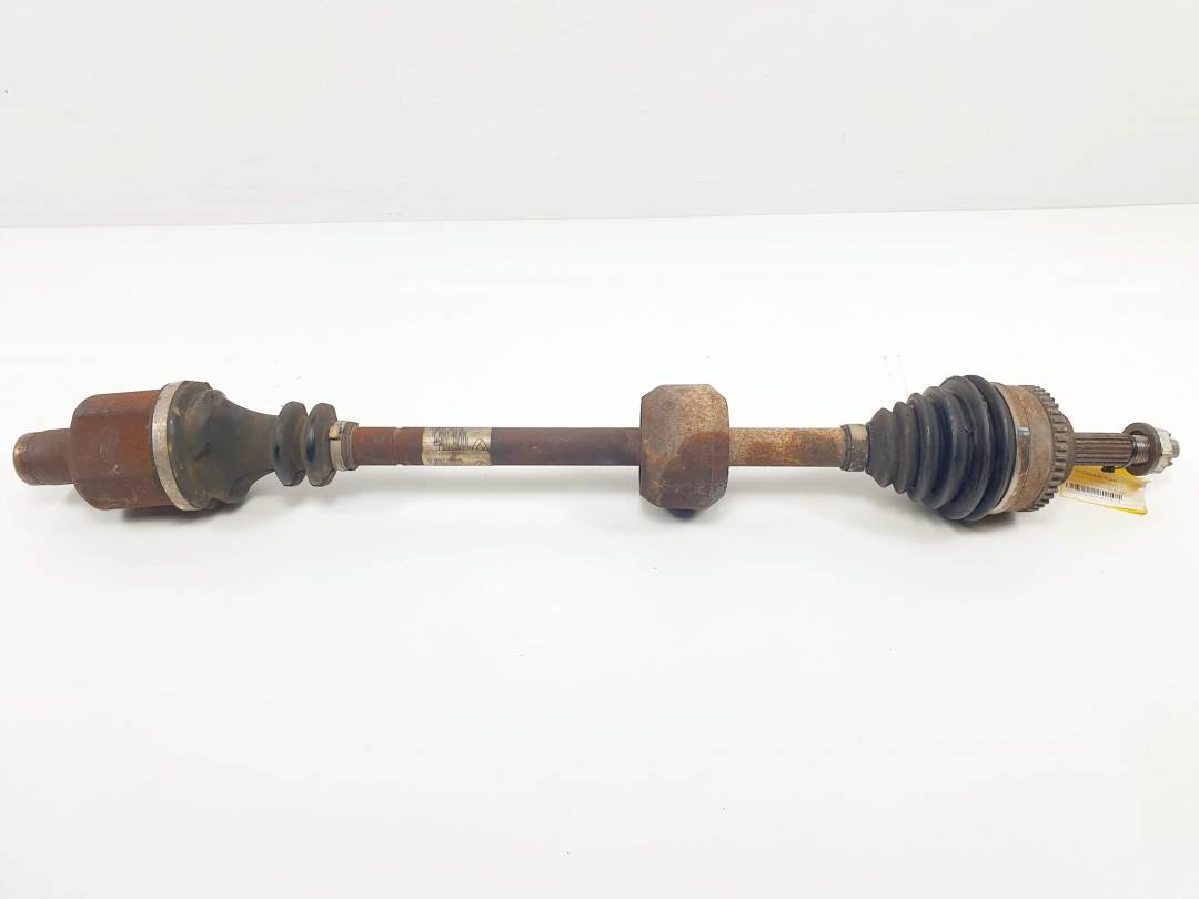 Cardan avant droit - 8200240423 - RENAULT - CLIO II FASE II (B/CB0)