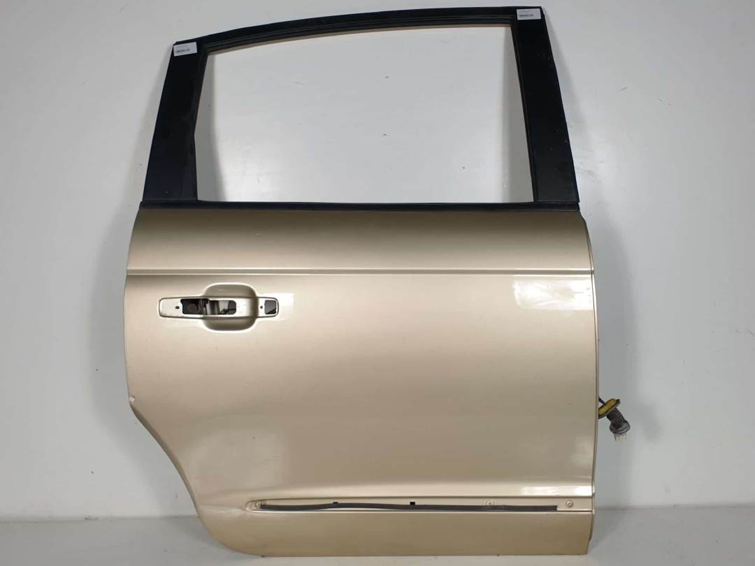 PUERTA TRASERA DERECHA - SSANGYONG - RODIUS