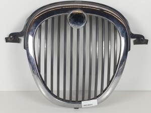 REJILLA DELANTERA XR838A133AA JAGUAR S-TYPE Autodesguaces Alicante
