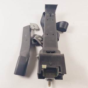 CINTURON SEGURIDAD TRASERO DERECHO FORD MUSTANG (SN95) Autodesguaces Alicante