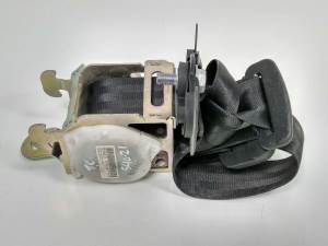 CINTURON SEGURIDAD TRASERO CENTRAL 9654438077 CITROEN C4 GRAND PICASSO Autodesguaces Alicante