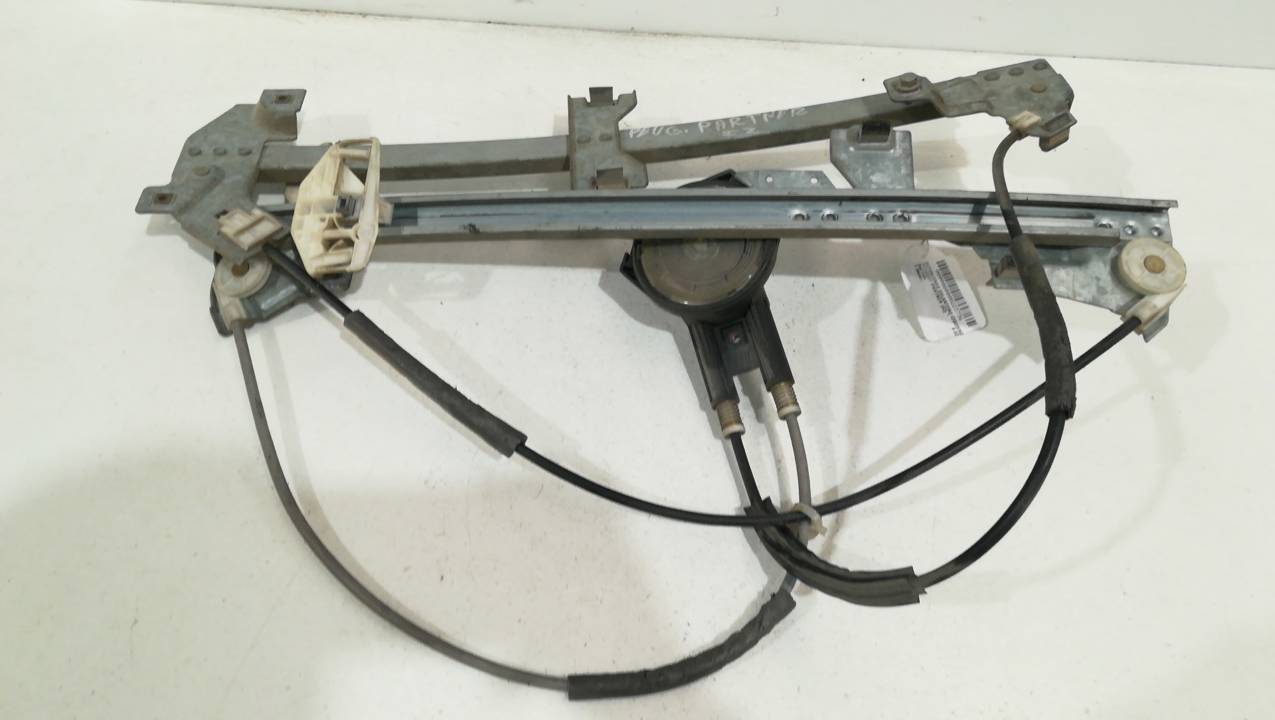 ELEVALUNAS DELANTERO IZQUIERDO