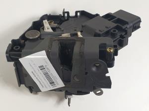 CERRADURA PUERTA DELANTERA IZQUIERDA 3M5AR21813EP FORD FOCUS BERLINA (CAP) Autodesguaces Alicante
