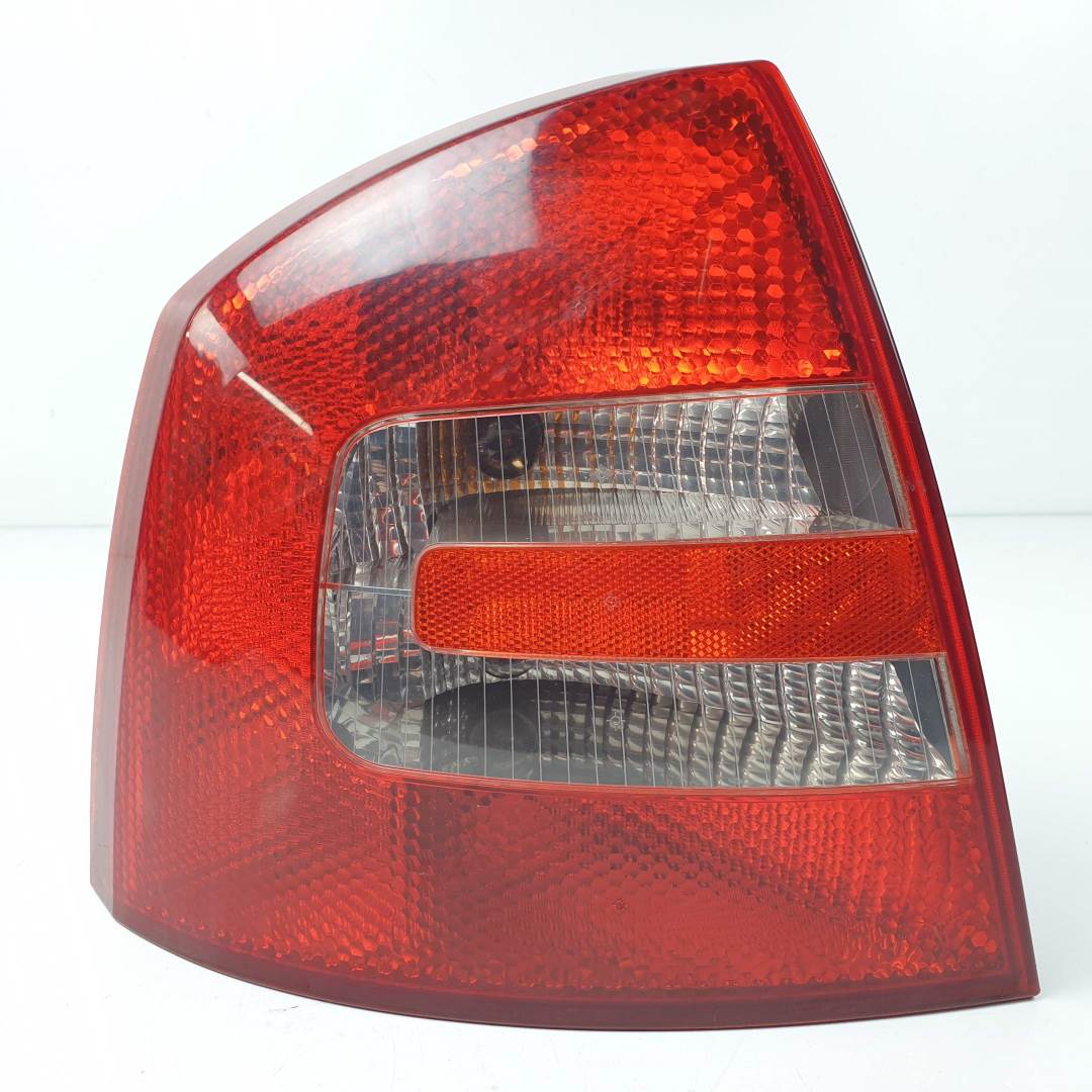PILOTO TRASERO IZQUIERDO - 1Z5945095A - SKODA - OCTAVIA BERLINA (1Z3)