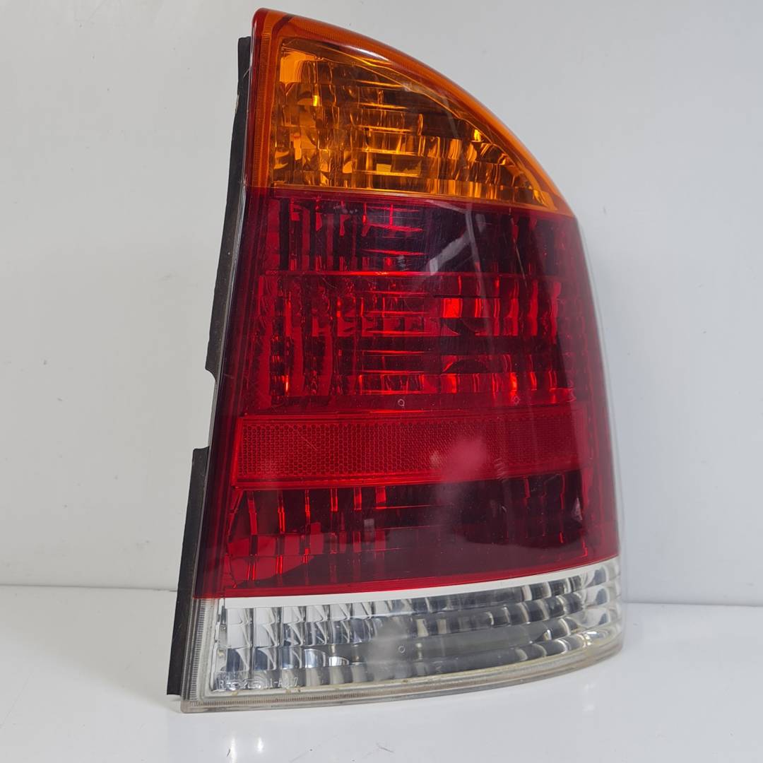 PILOTO TRASERO DERECHO - 11A317B - OPEL - VECTRA C BERLINA