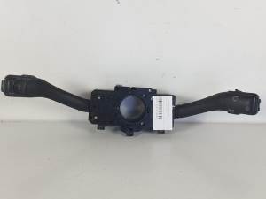 MANDO INTERMITENTES 8L0953513B VOLKSWAGEN PASSAT BERLINA (3B2) Autodesguaces Alicante