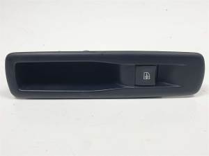 MANDO ELEVALUNAS TRASERO IZQUIERDO 829500004 RENAULT MEGANE III BERLINA 5P Autodesguaces Alicante