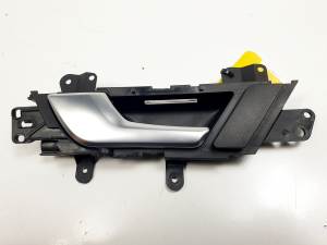 MANETA INTERIOR TRASERA IZQUIERDA 4F0839019F AUDI A6 ALLROAD QUATTRO (4FH) Autodesguaces Alicante