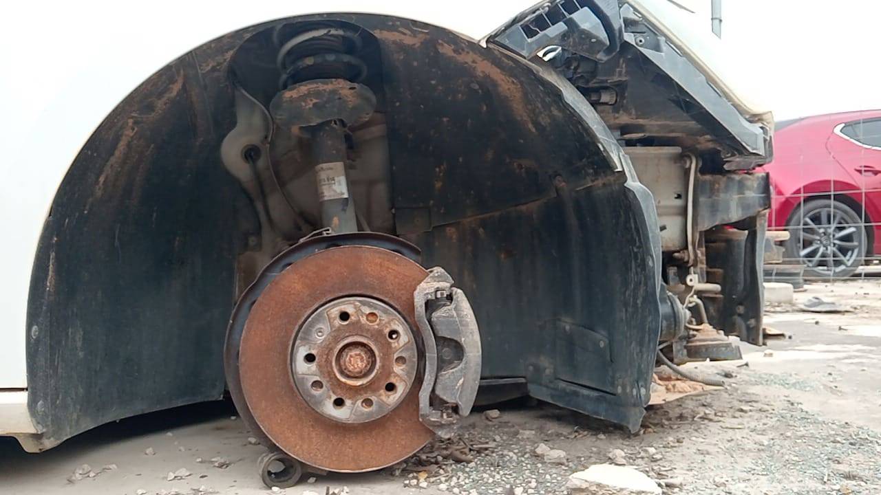 PASO RUEDA DELANTERO DERECHO