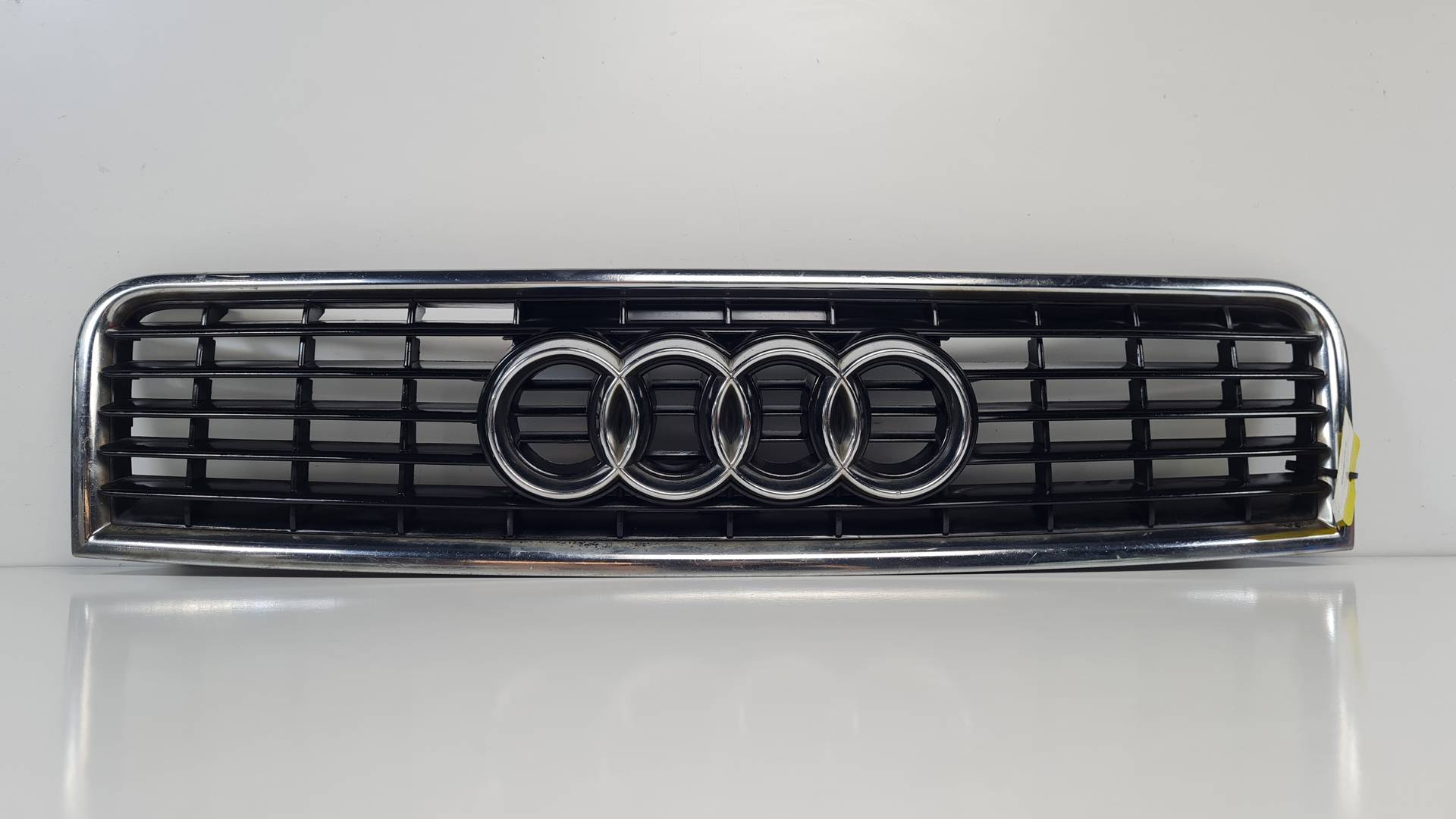 REJILLA DELANTERA - 8E0853651F - AUDI - A4 BERLINA (8E)