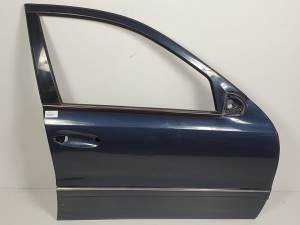 PUERTA DELANTERA DERECHA MERCEDES CLASE E (W211) BERLINA Autodesguaces Alicante