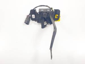 CERRADURA CAPOT 95182353 OPEL MOKKA (C76) Autodesguaces Alicante