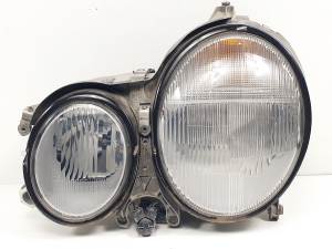 FARO IZQUIERDO 15060700LI MERCEDES CLASE E (W210) FAMILIAR Autodesguaces Alicante