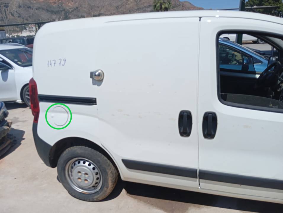 TAPA EXTERIOR COMBUSTIBLE
