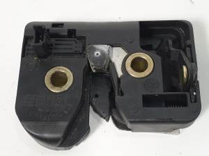 CERRADURA MALETERO / PORTON 6K6827505A SEAT IBIZA (6K1) Autodesguaces Alicante