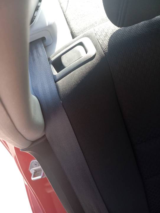 CINTURON SEGURIDAD TRASERO DERECHO