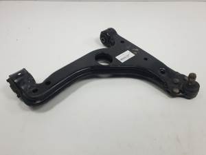BRAZO SUSPENSION INFERIOR DELANTERO DERECHO OPEL VECTRA B BERLINA Autodesguaces Alicante