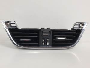 REJILLA AIREADORA H1BB19K617AEW FORD FIESTA (CE1) Autodesguaces Alicante