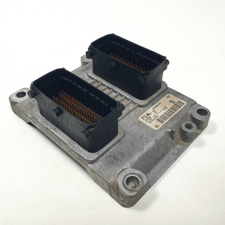 CENTRALITA MOTOR UCE 0261207901 FIAT PUNTO BERLINA (188) Autodesguaces Alicante