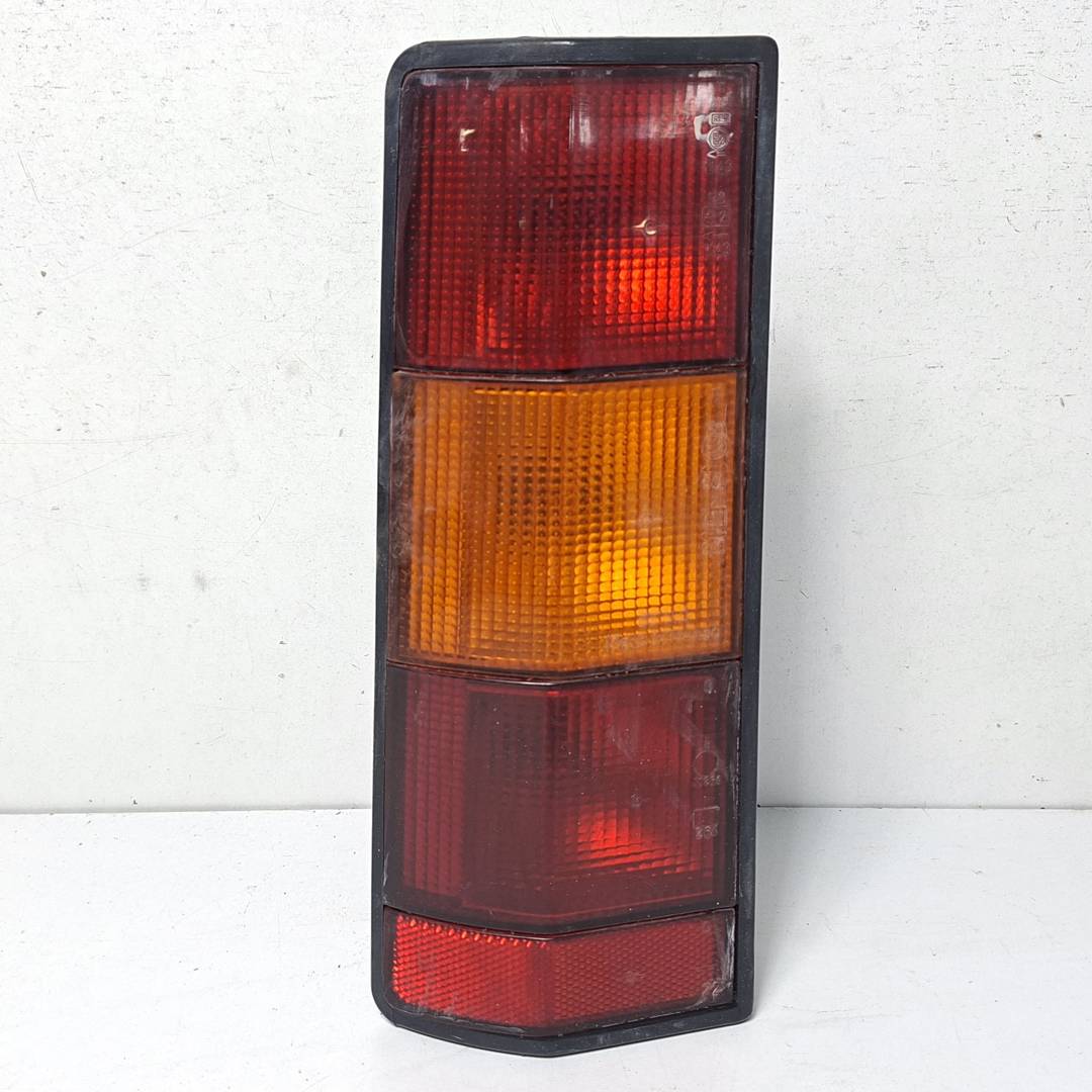 Piloto Trasero Izquierdo Renault Express (1986–1998)