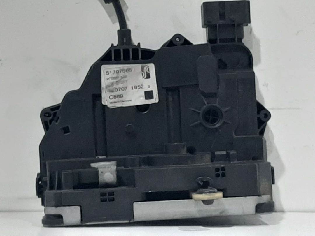 CERRADURA PUERTA DELANTERA IZQUIERDA - 51797565 - FIAT - GRANDE PUNTO (199)