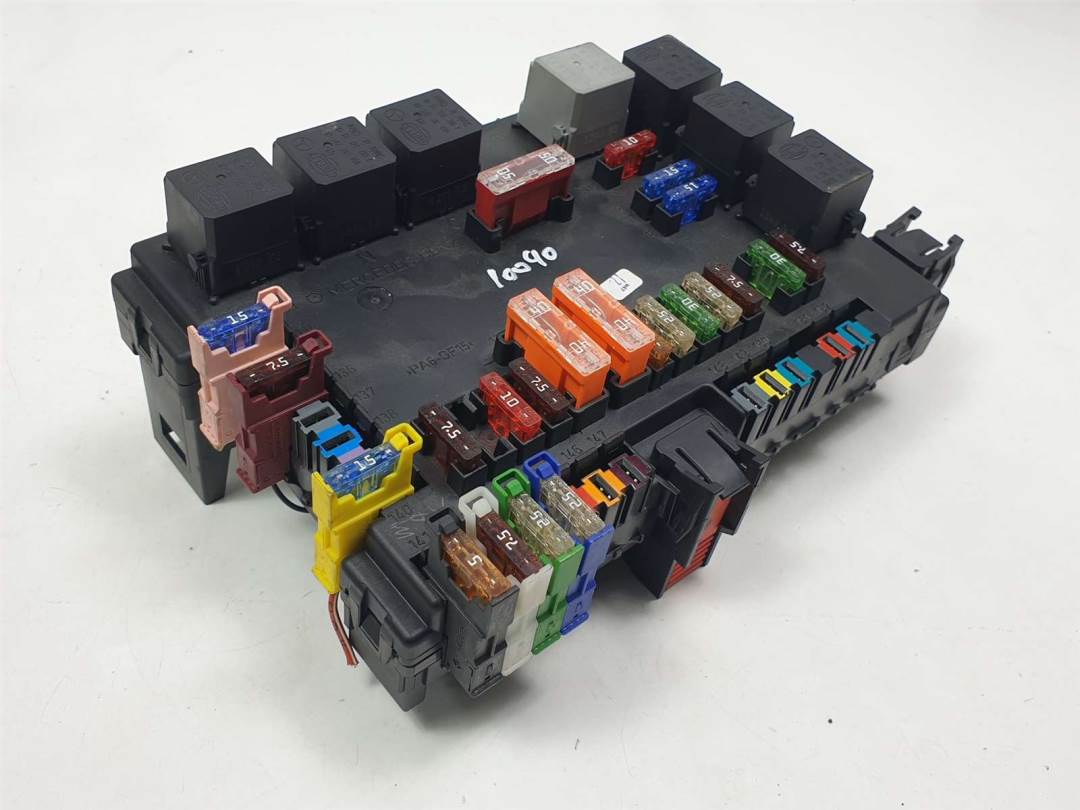 CAJA RELES / FUSIBLES - A2219006902 - MERCEDES - CLASE S (W221) BERLINA