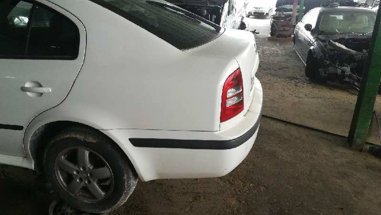 Imagen del vehículo SKODA OCTAVIA BERLINA (1U2)