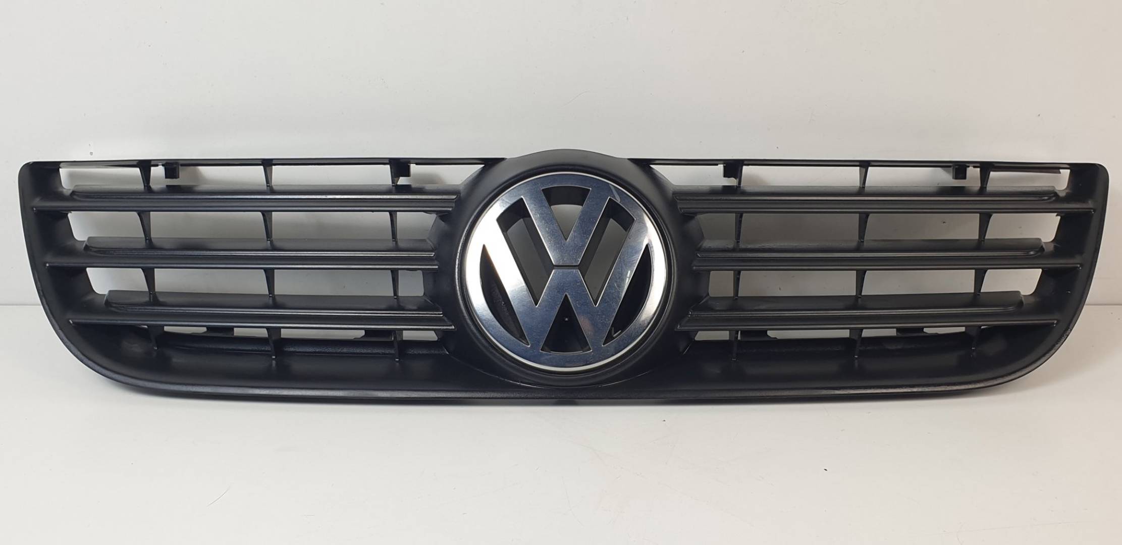 Kühlergrill vorne - 6Q0853653E - VOLKSWAGEN - POLO (9N3)