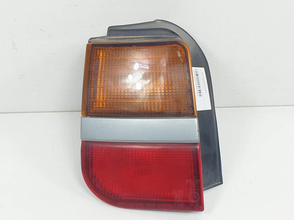 PILOTO TRASERO IZQUIERDO - 0431536L - MITSUBISHI - SPACE WAGON (N30/N40)