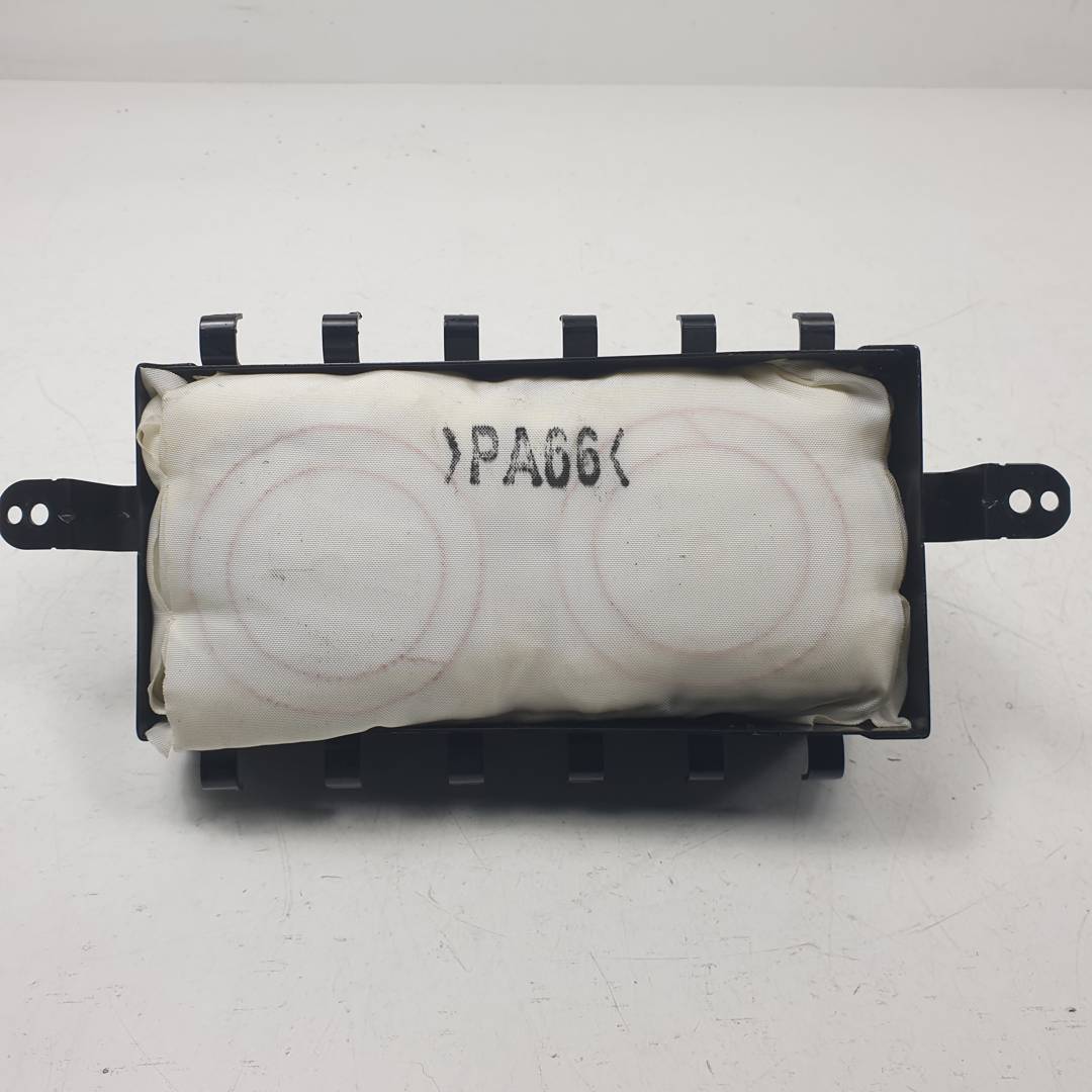 AIRBAG DELANTERO DERECHO - 845301J000 - HYUNDAI - I20 (PB)