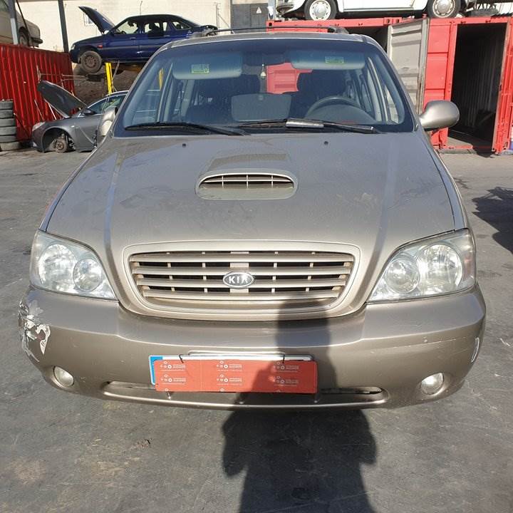 KIA CARNIVAL II (2001 - 2006)