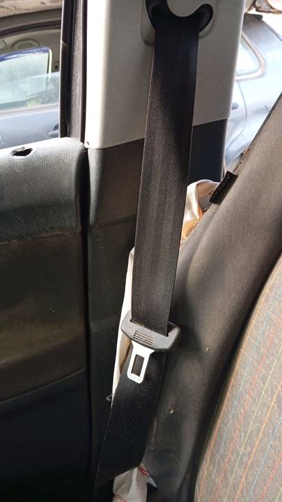 CINTURON SEGURIDAD DELANTERO DERECHO