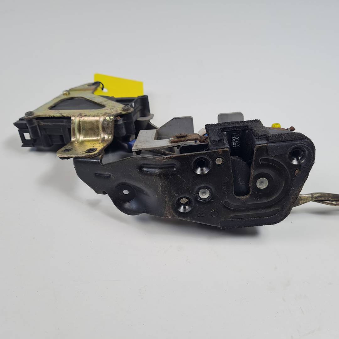 Serrure de porte avant droite - 9574825000 - HYUNDAI - ACCENT (LC)