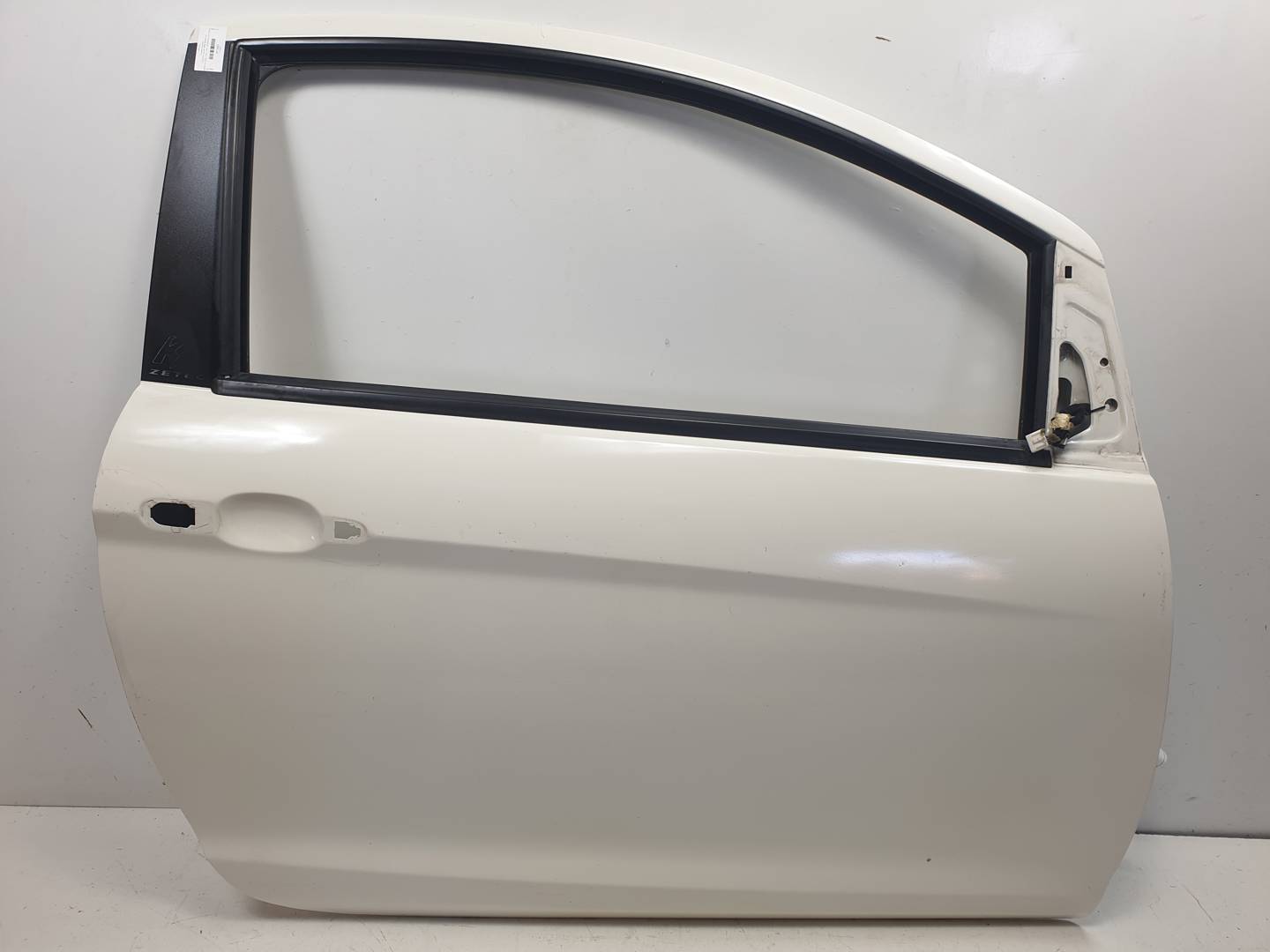 PUERTA DELANTERA DERECHA - FORD - KA (CCU)