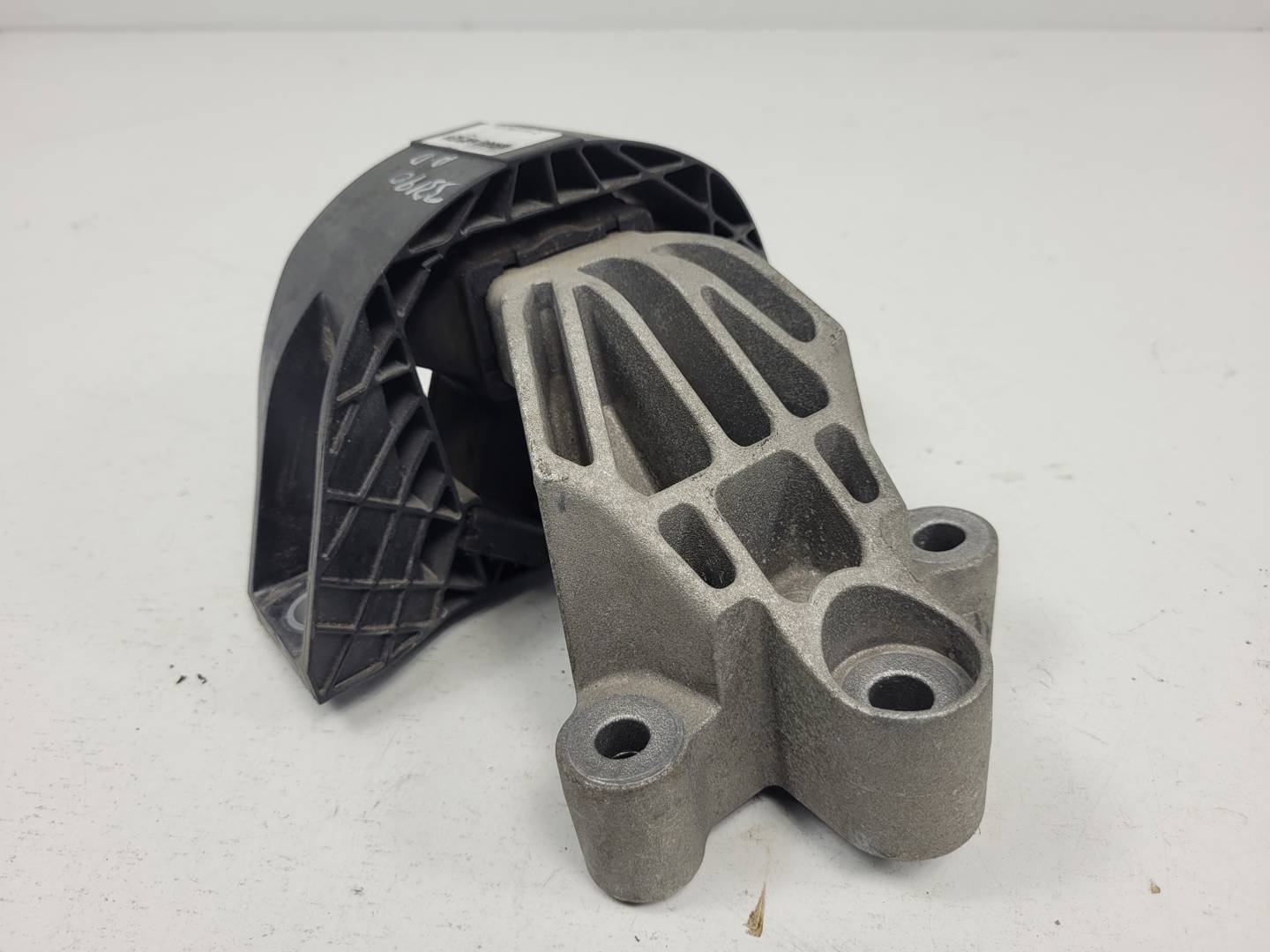 Engine mount - 112106577R - RENAULT - KANGOO (ZE)