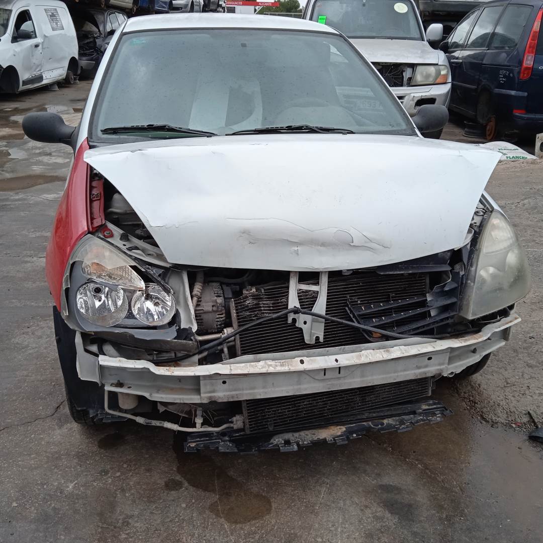 RENAULT CLIO II FASE II (B/CB0) (2001 - 2005)