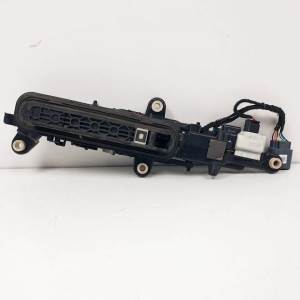 MANETA EXTERIOR TRASERA IZQUIERDA J8A226601AD LAND ROVER RANGE ROVER VELAR Autodesguaces Alicante