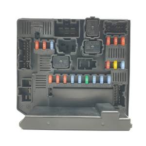 CAJA RELES / FUSIBLES 284B7JD00B NISSAN QASHQAI (J10) Autodesguaces Alicante