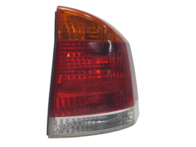 PILOTO TRASERO DERECHO 13130644 OPEL VECTRA C BERLINA Autodesguaces Alicante