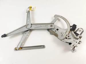ELEVALUNAS DELANTERO IZQUIERDO 93389551 OPEL MERIVA Autodesguaces Alicante