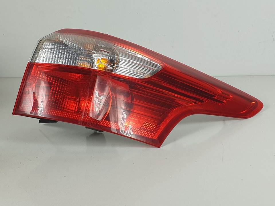 PILOTO TRASERO DERECHO - BM5113404G - FORD - FOCUS TURN. (CB8)