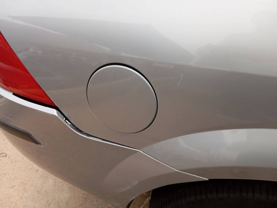 TAPA EXTERIOR COMBUSTIBLE