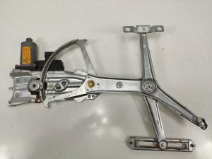ELEVALUNAS DELANTERO DERECHO 90521882 OPEL ASTRA G BERLINA Autodesguaces Alicante