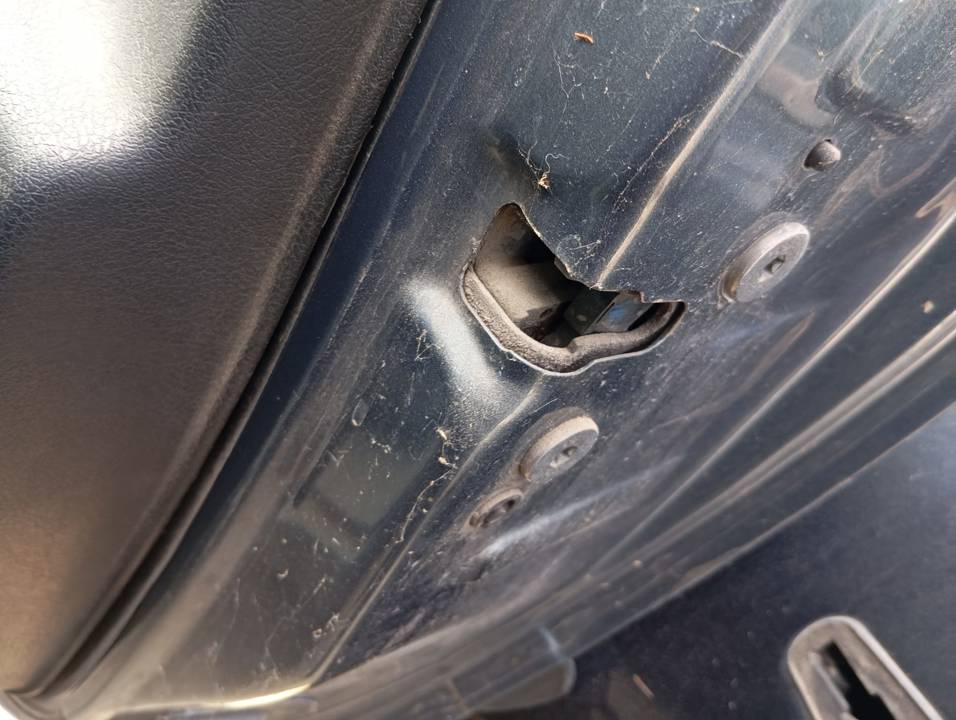 CERRADURA PUERTA DELANTERA DERECHA