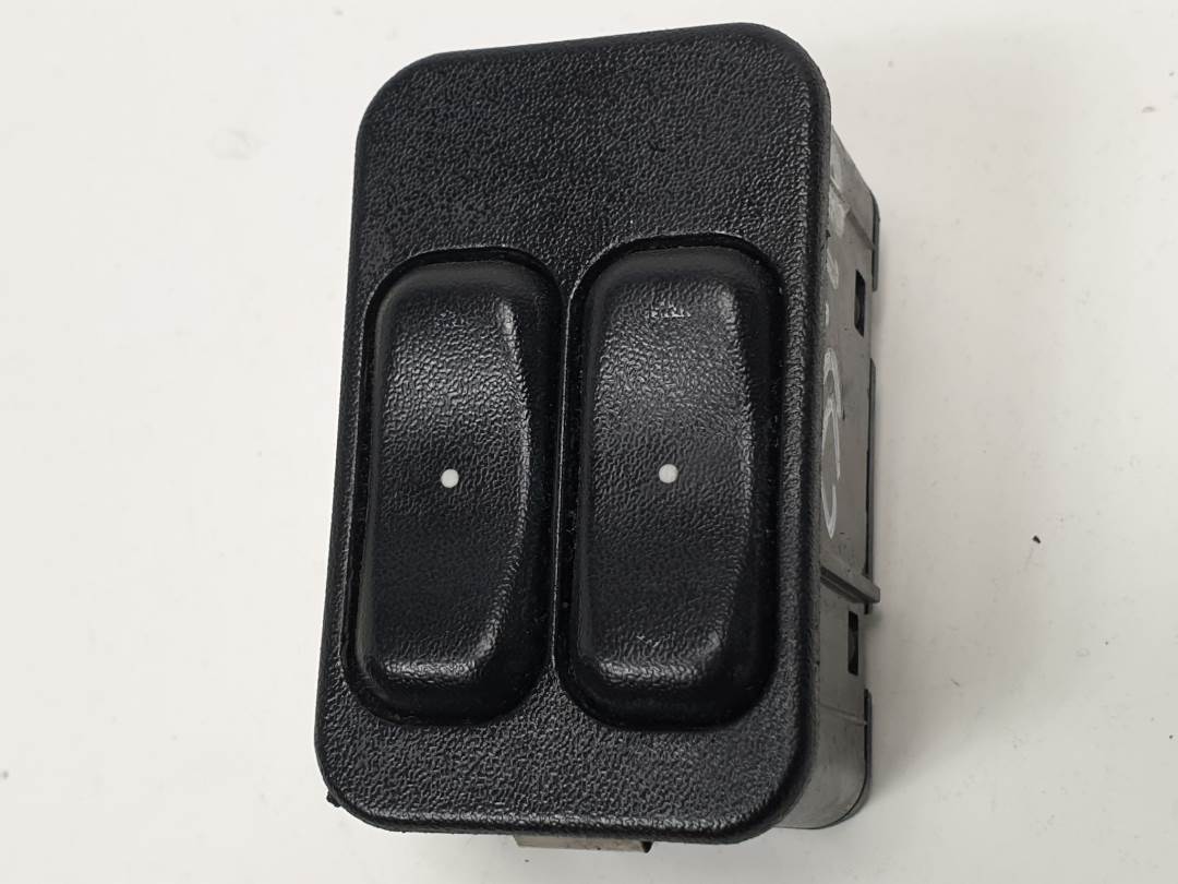 Commande de lève-vitre avant gauche - 90561085 - OPEL - ASTRA G CARAVAN