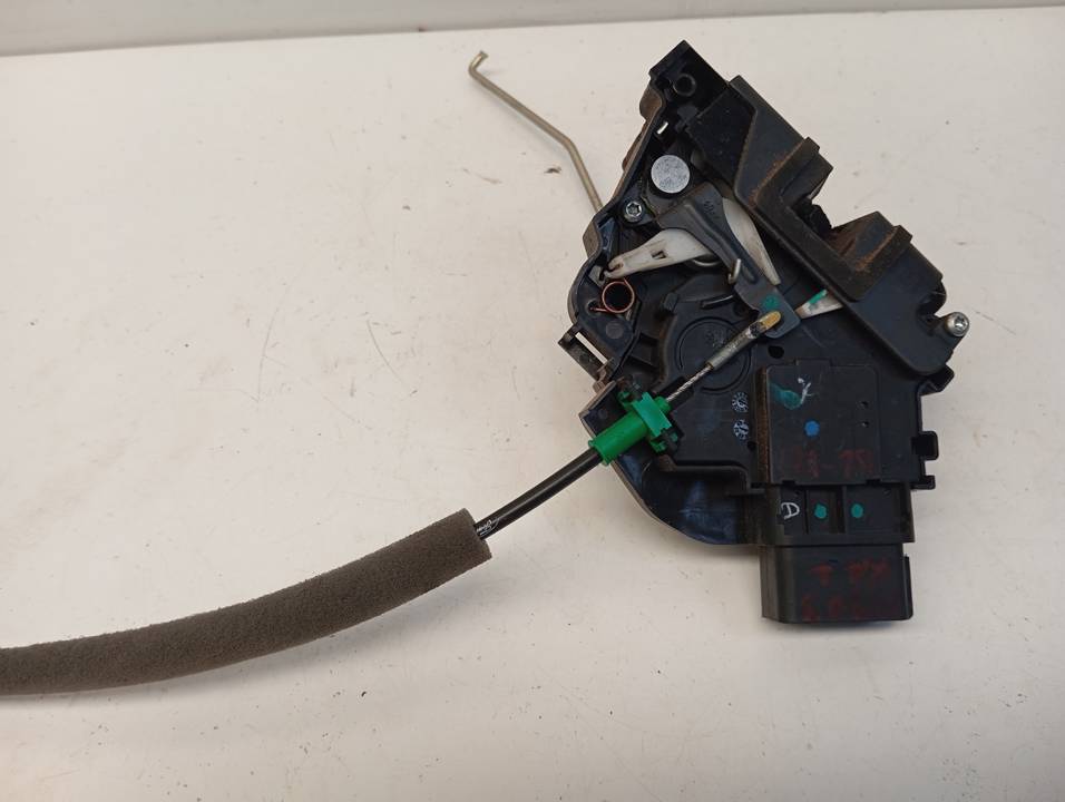 CERRADURA PUERTA DELANTERA DERECHA